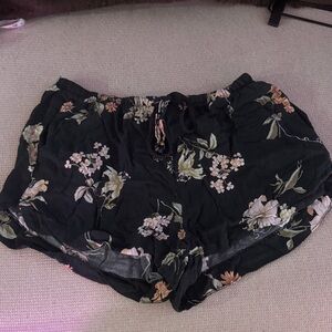 Brandy Melville Stretchy Floral Shorts